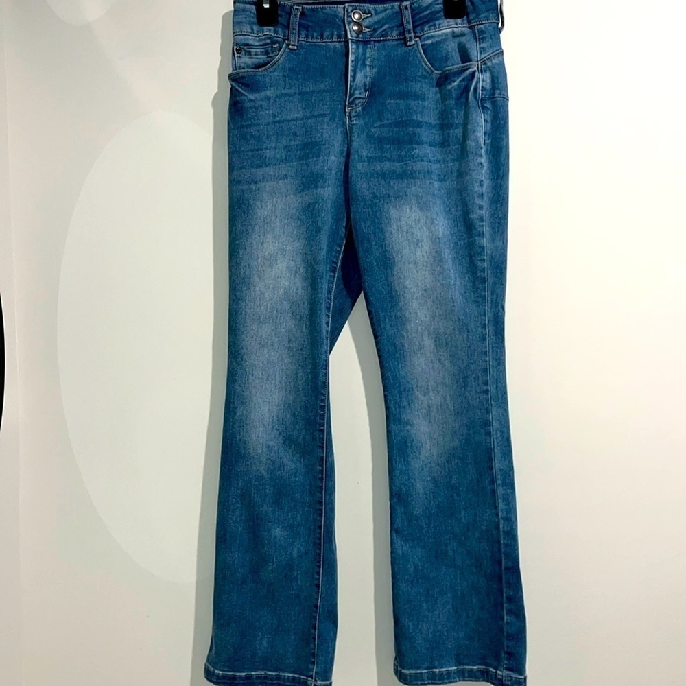 Zoe + Phoebe worn look jeans. Size 6.